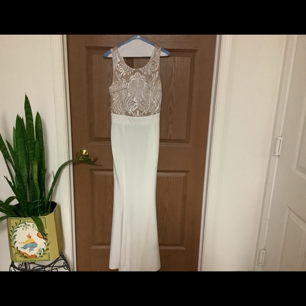 Exquisite formal dress